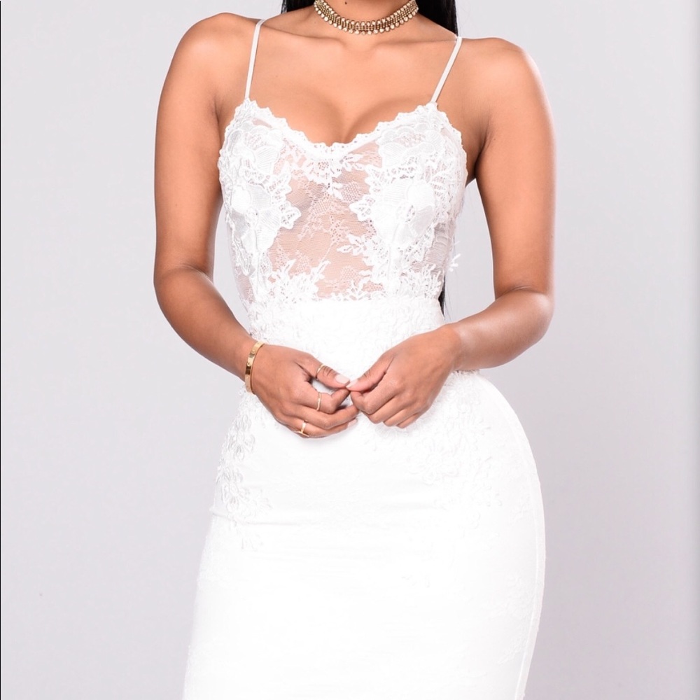 White lace bodycon
